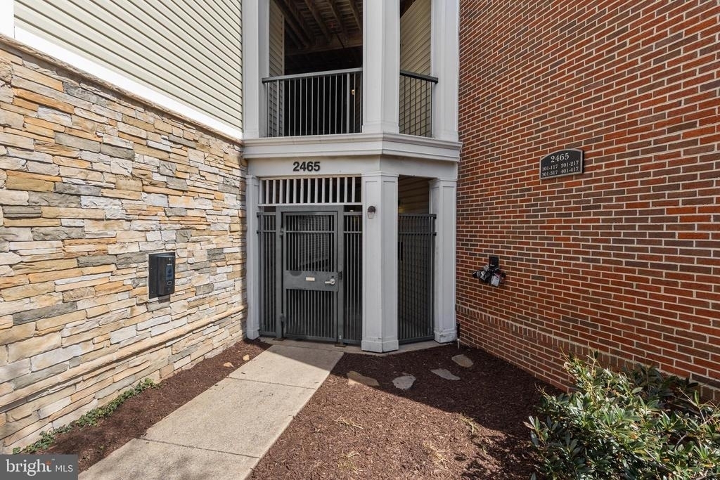 2465 Army Navy Drive - Photo 26