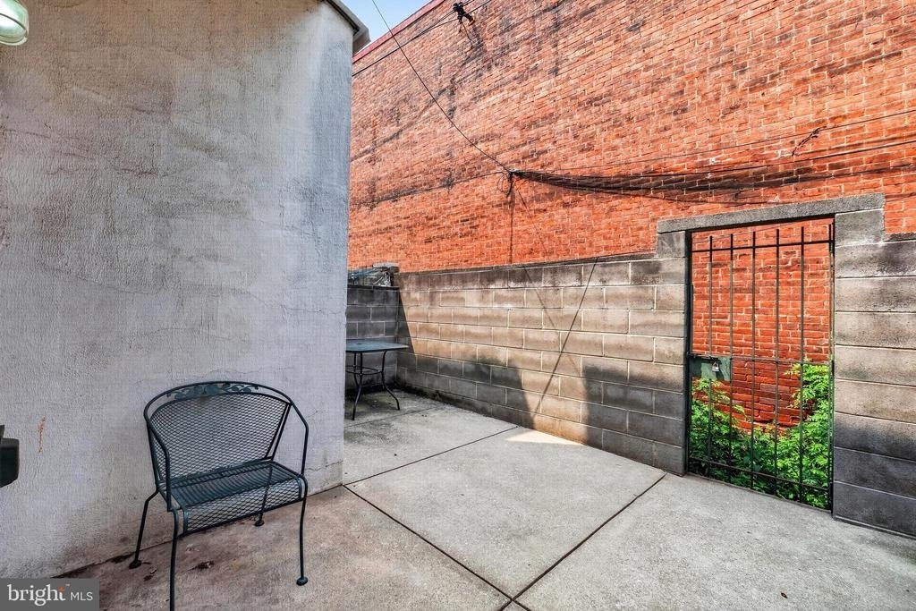 1425 Jackson Street - Photo 19