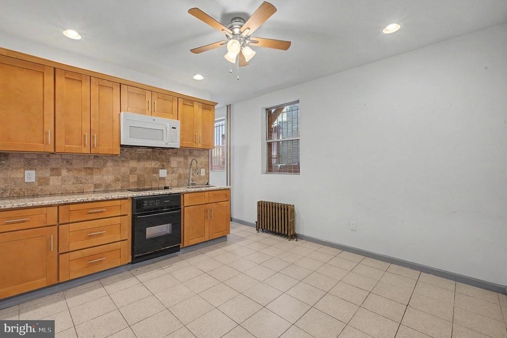 1425 Jackson Street - Photo 11