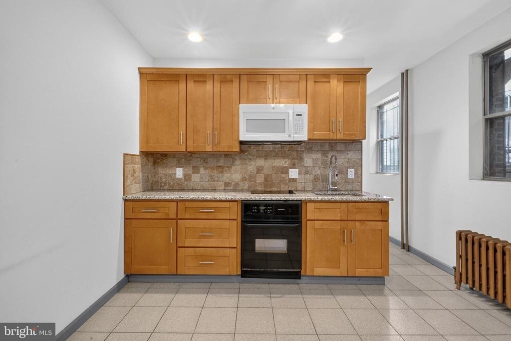 1425 Jackson Street - Photo 13