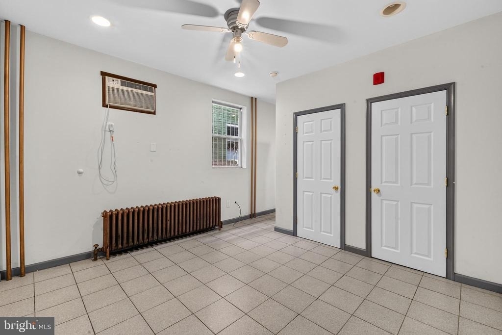 1425 Jackson Street - Photo 15