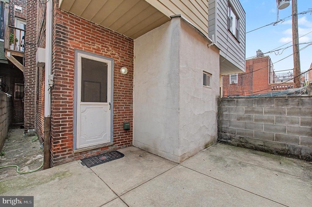 1425 Jackson Street - Photo 3