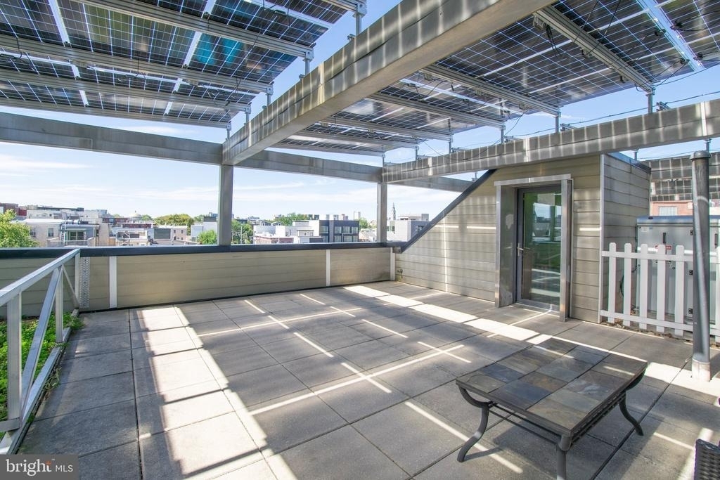 152 W Laurel Street - Photo 16