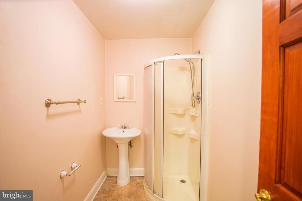 1124 E Passyunk Avenue - Photo 6