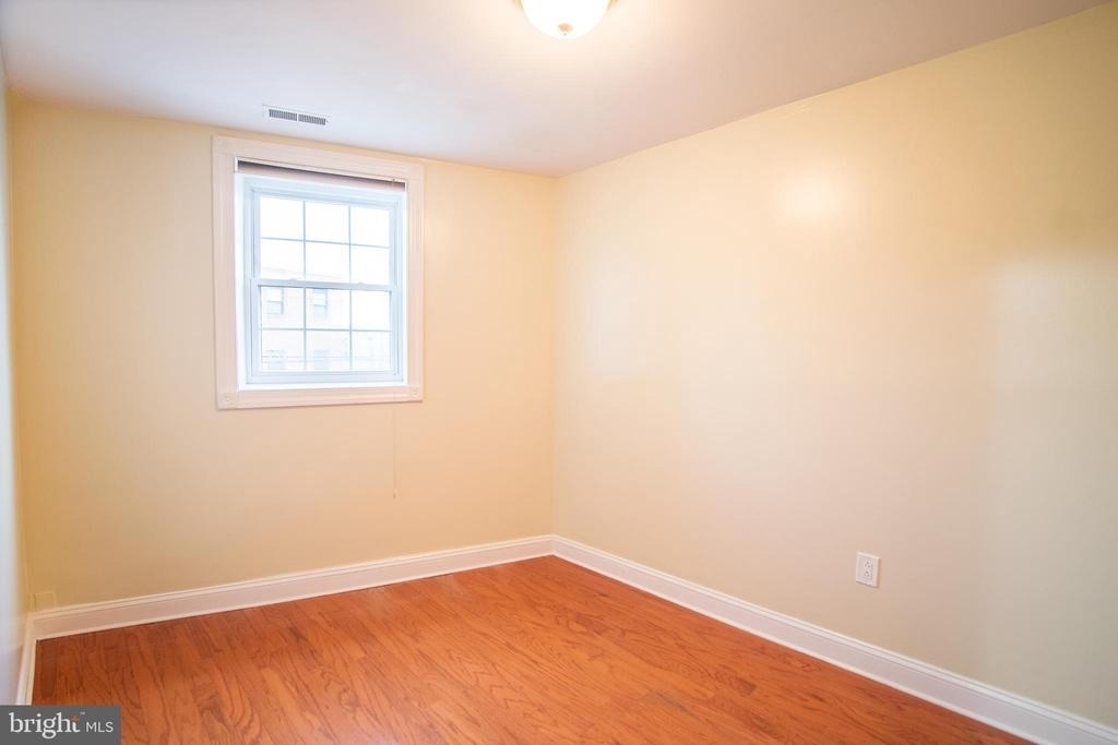 1124 E Passyunk Avenue - Photo 2