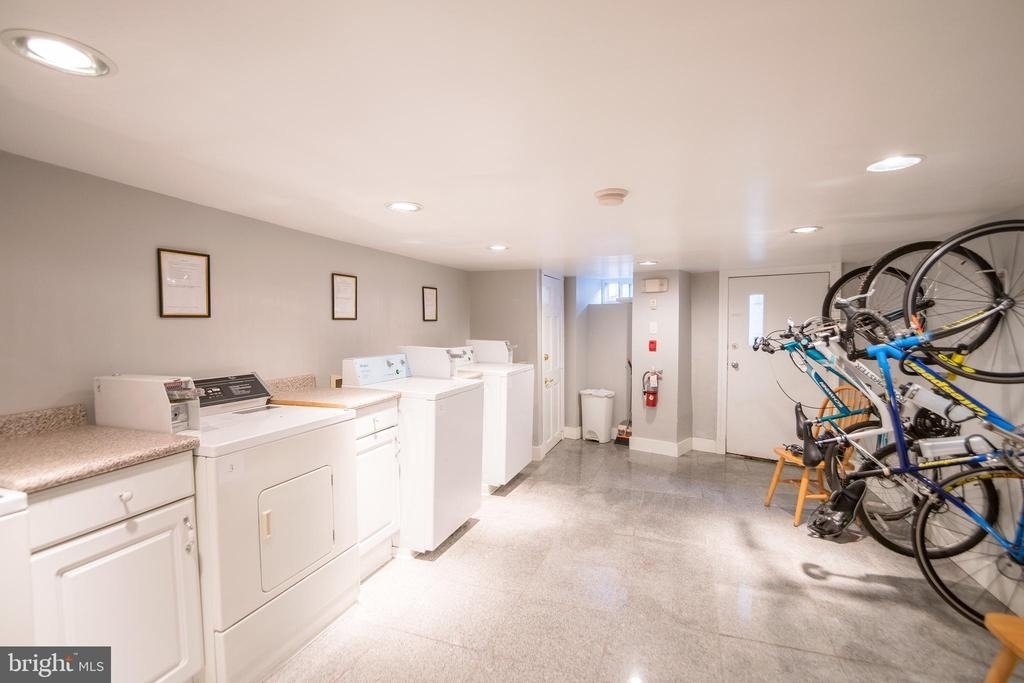 1124 E Passyunk Avenue - Photo 11