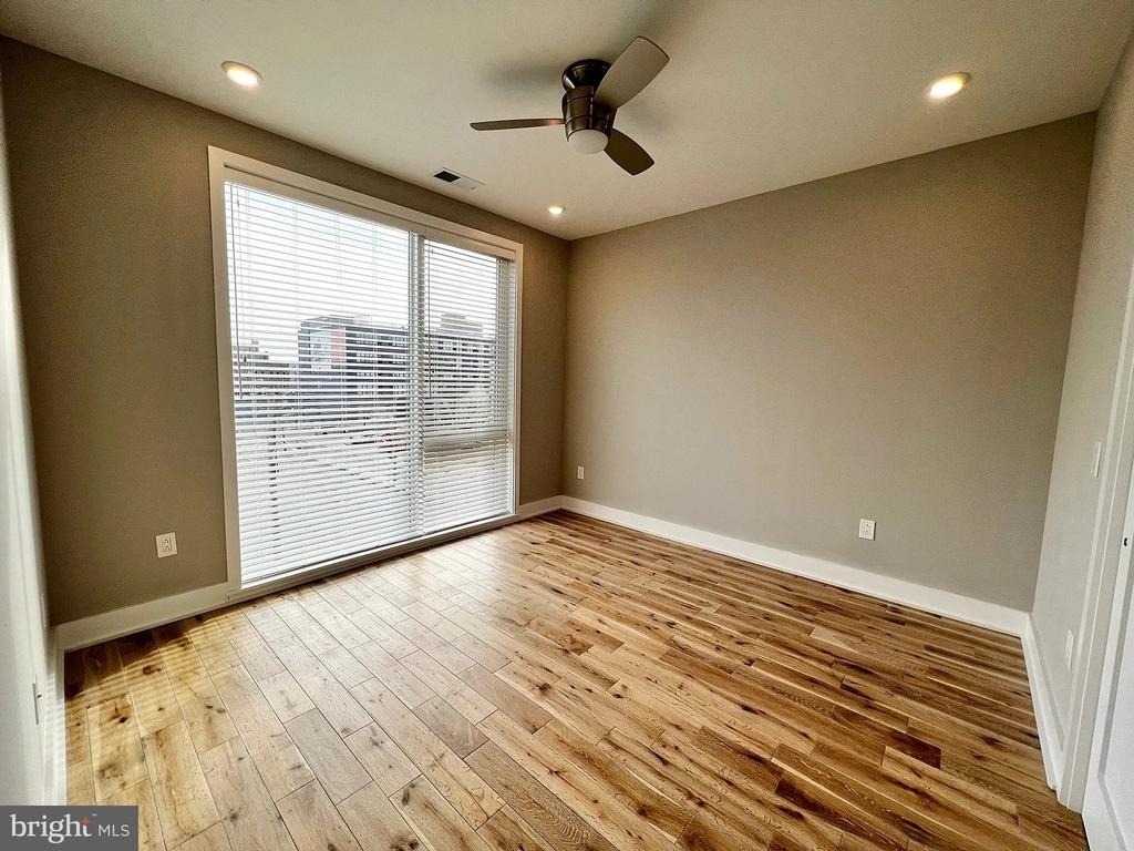 1000 W Girard Avenue - Photo 36