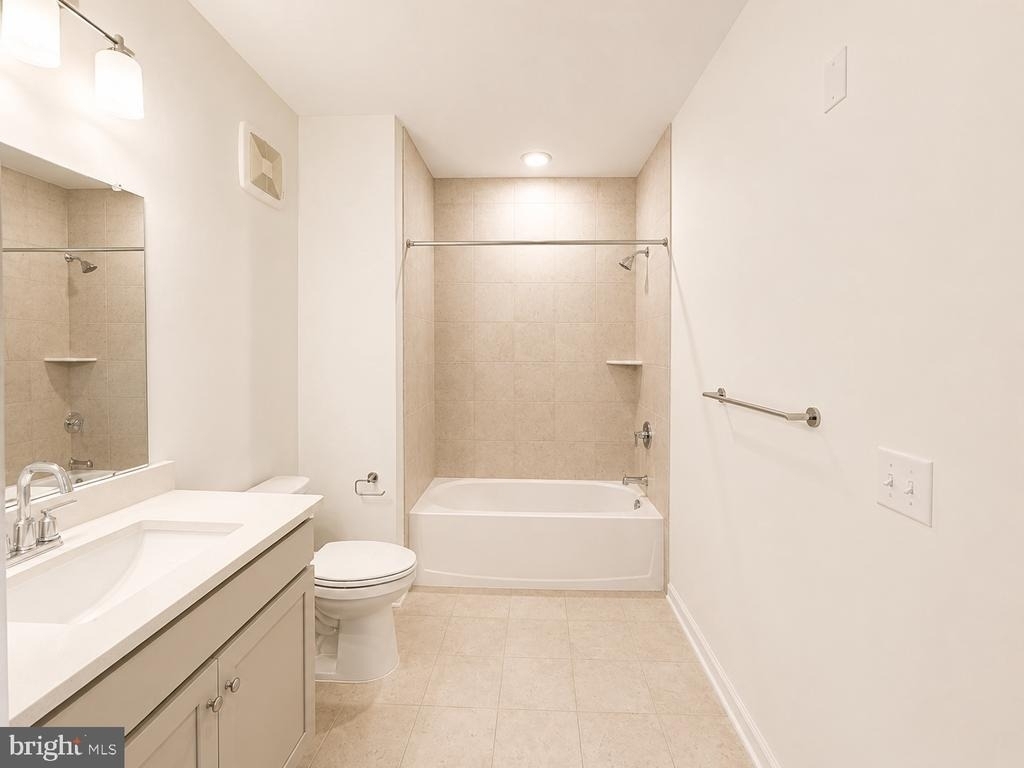 421 Washington Street - Photo 16