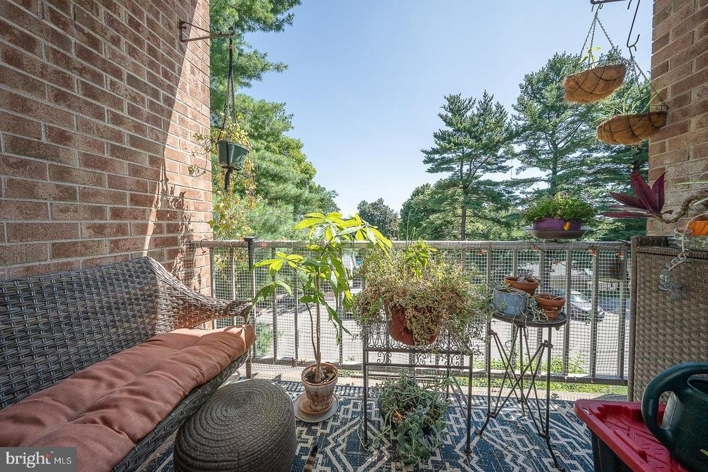 1650 Oakwood Drive - Photo 7