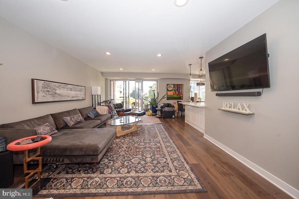1650 Oakwood Drive - Photo 3