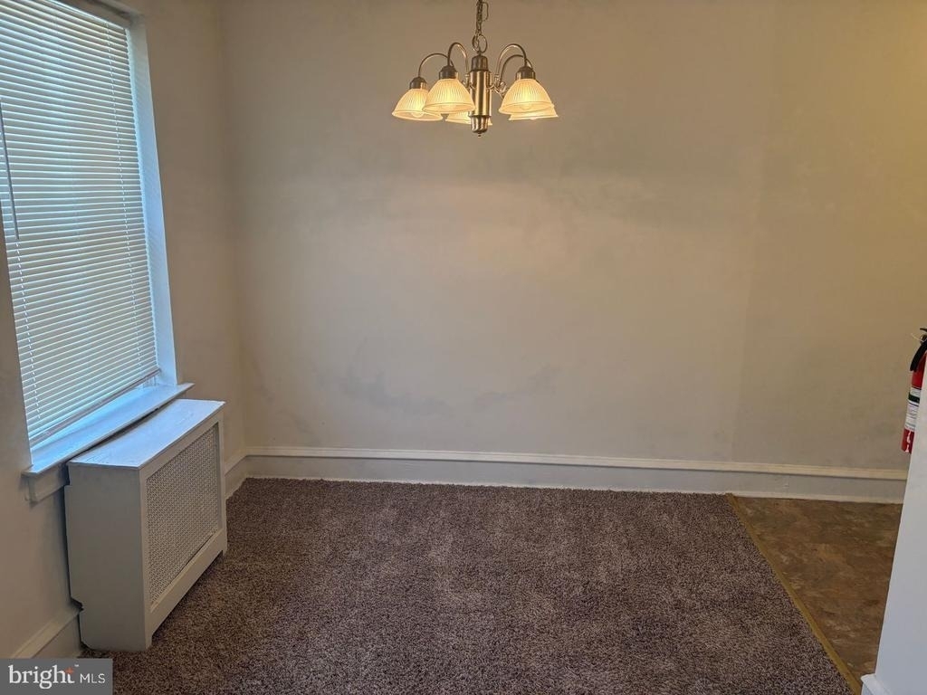 260 N Wycombe Ave - Photo 2