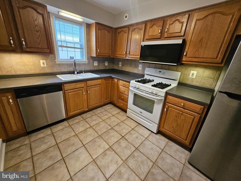 6 Arthur Road - Photo 5
