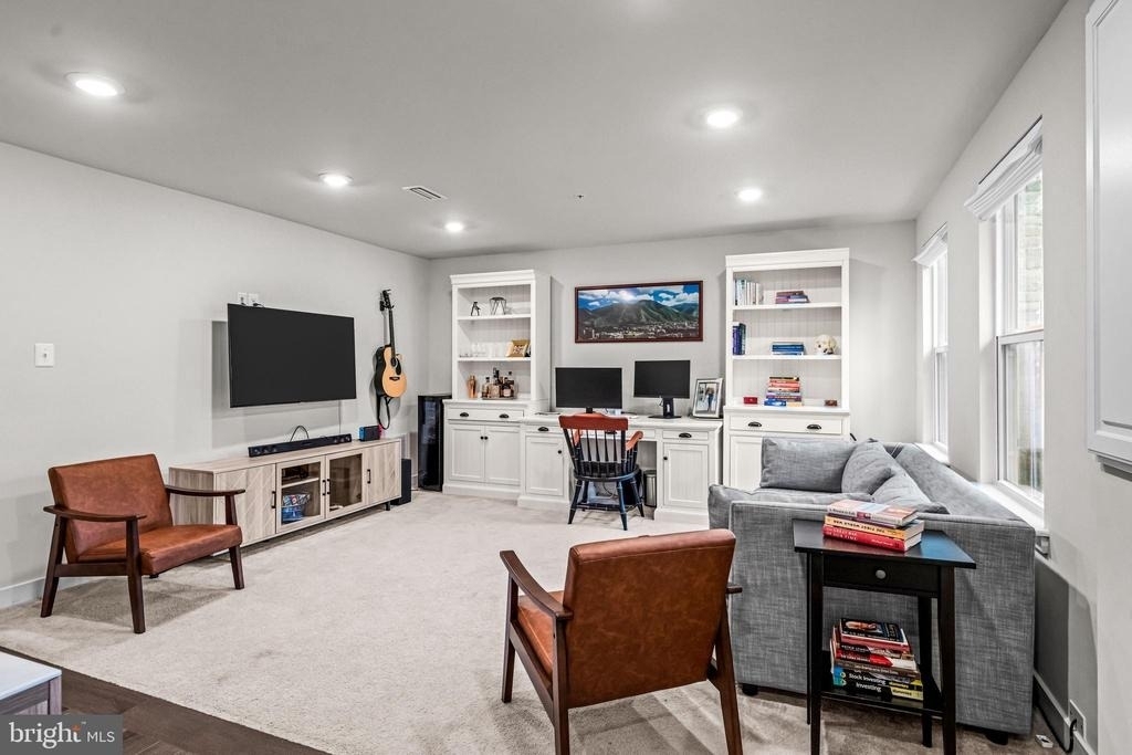 117 W Kenneth Lane - Photo 3