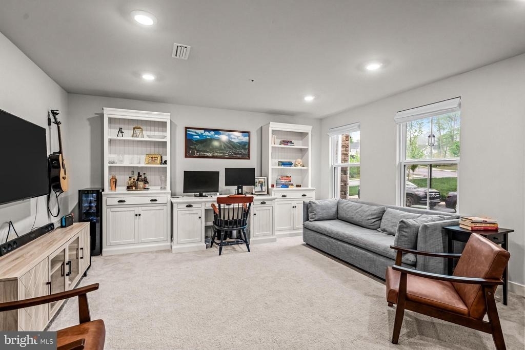 117 W Kenneth Lane - Photo 4