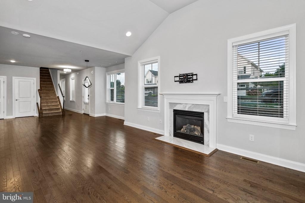 38 Lacey - Photo 30