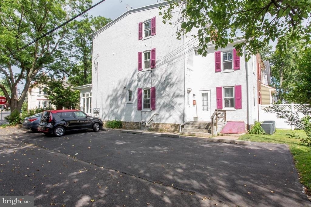 34 S Clinton Street - Photo 3