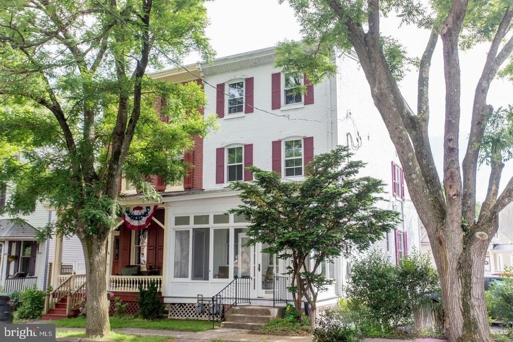 34 S Clinton Street - Photo 0