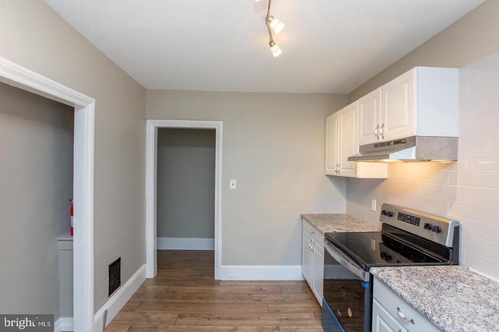 34 S Clinton Street - Photo 11