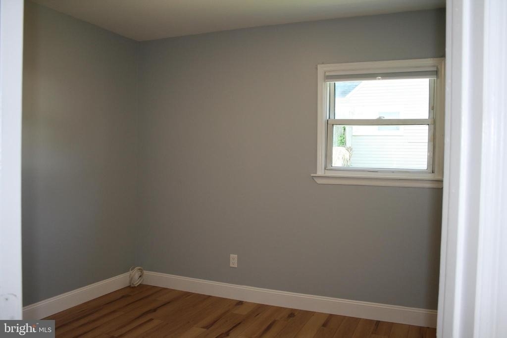 124 Stratford Avenue - Photo 10