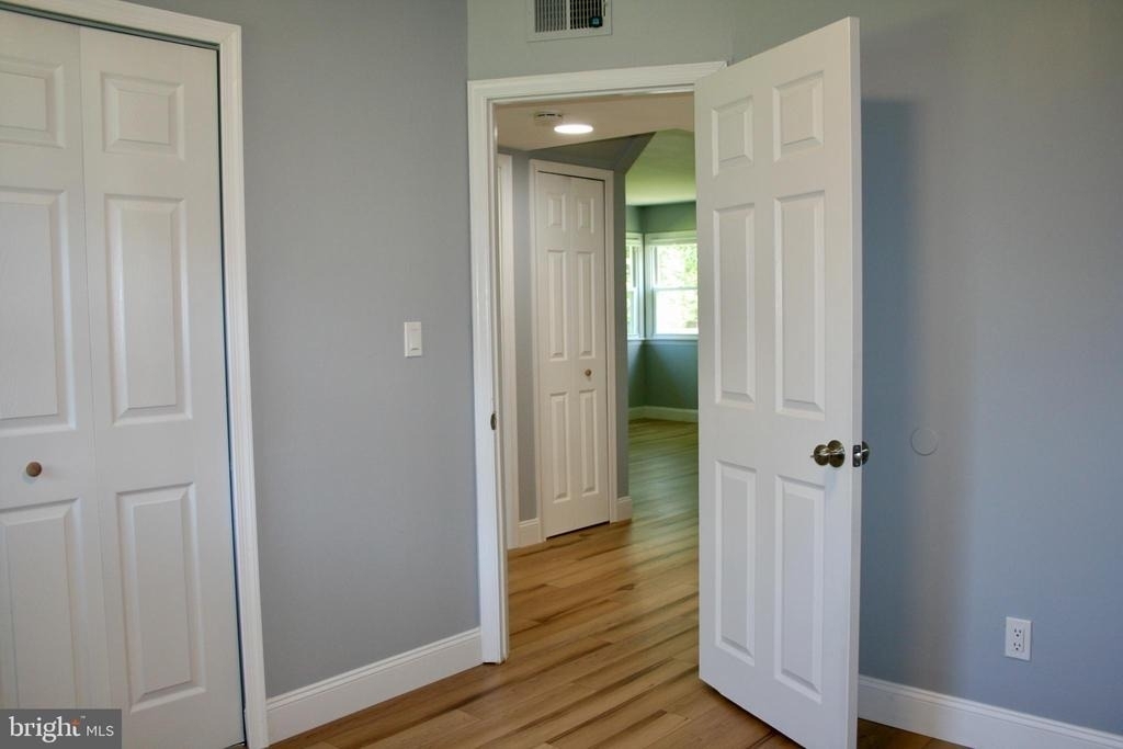 124 Stratford Avenue - Photo 11