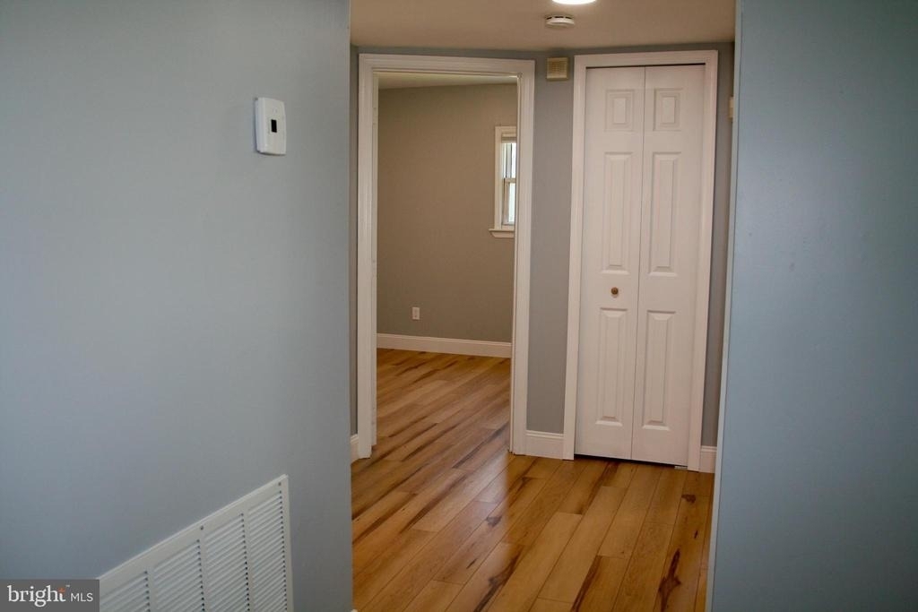 124 Stratford Avenue - Photo 9