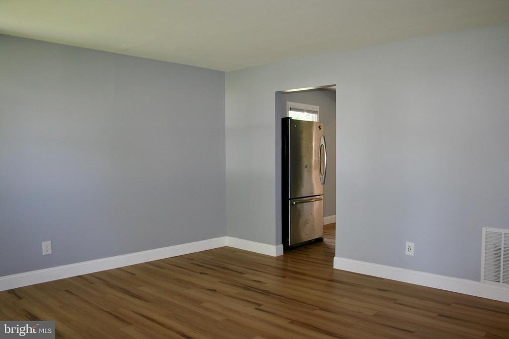 124 Stratford Avenue - Photo 7