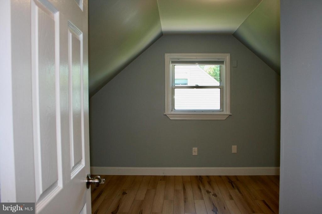 124 Stratford Avenue - Photo 21