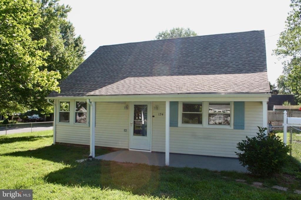 124 Stratford Avenue - Photo 2
