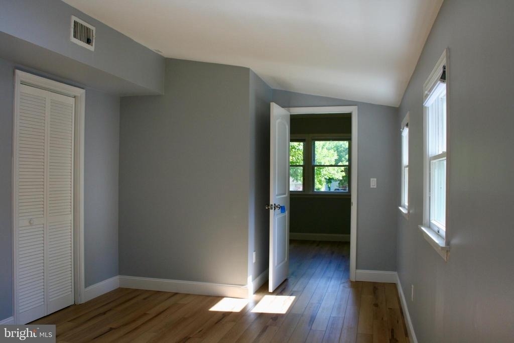 124 Stratford Avenue - Photo 16