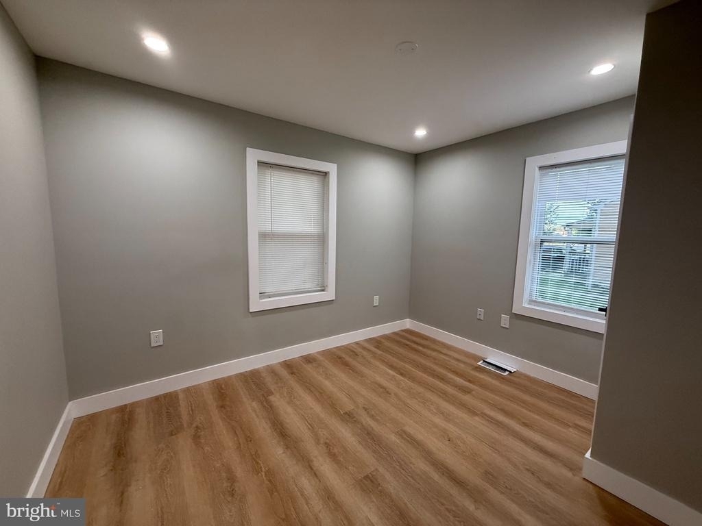 26 Oakland Street - Photo 13