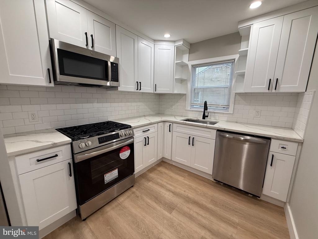 26 Oakland Street - Photo 6