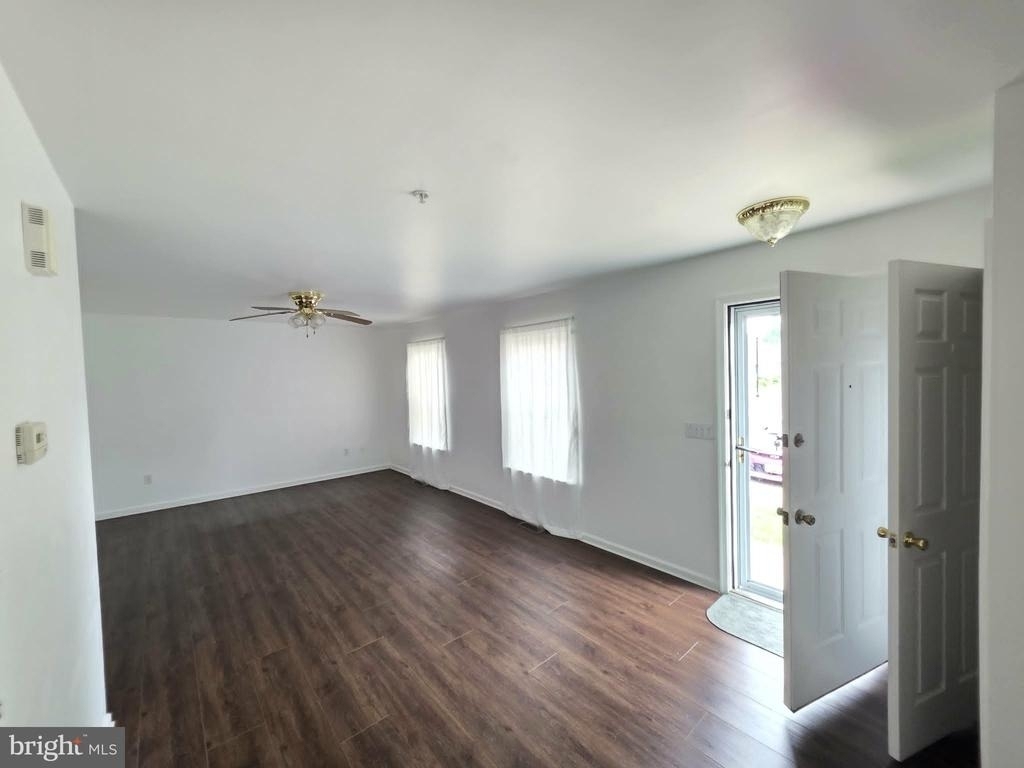 1011 Granite Court - Photo 5