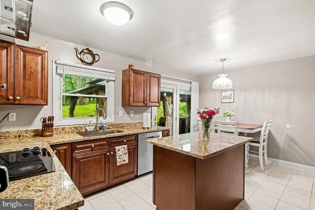 1405 Peachwood Lane - Photo 12