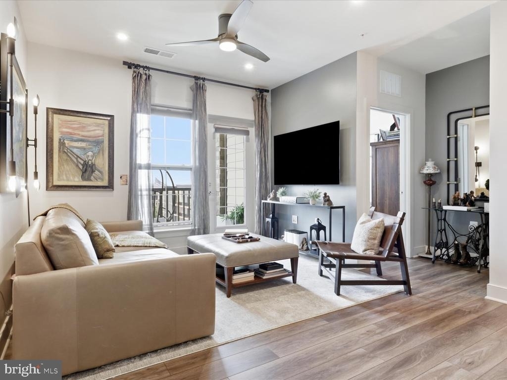100 Saint Ives Place - Photo 5