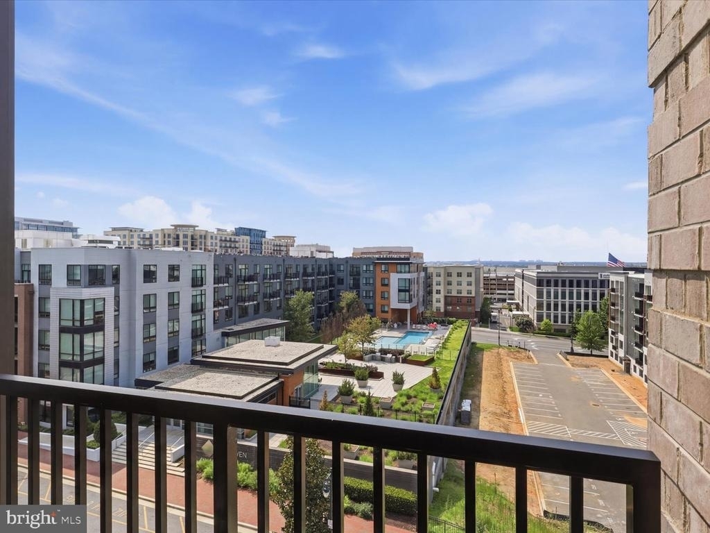100 Saint Ives Place - Photo 17