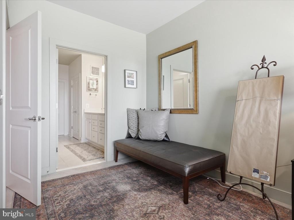 100 Saint Ives Place - Photo 9