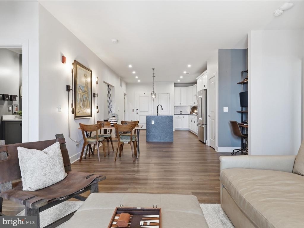 100 Saint Ives Place - Photo 4