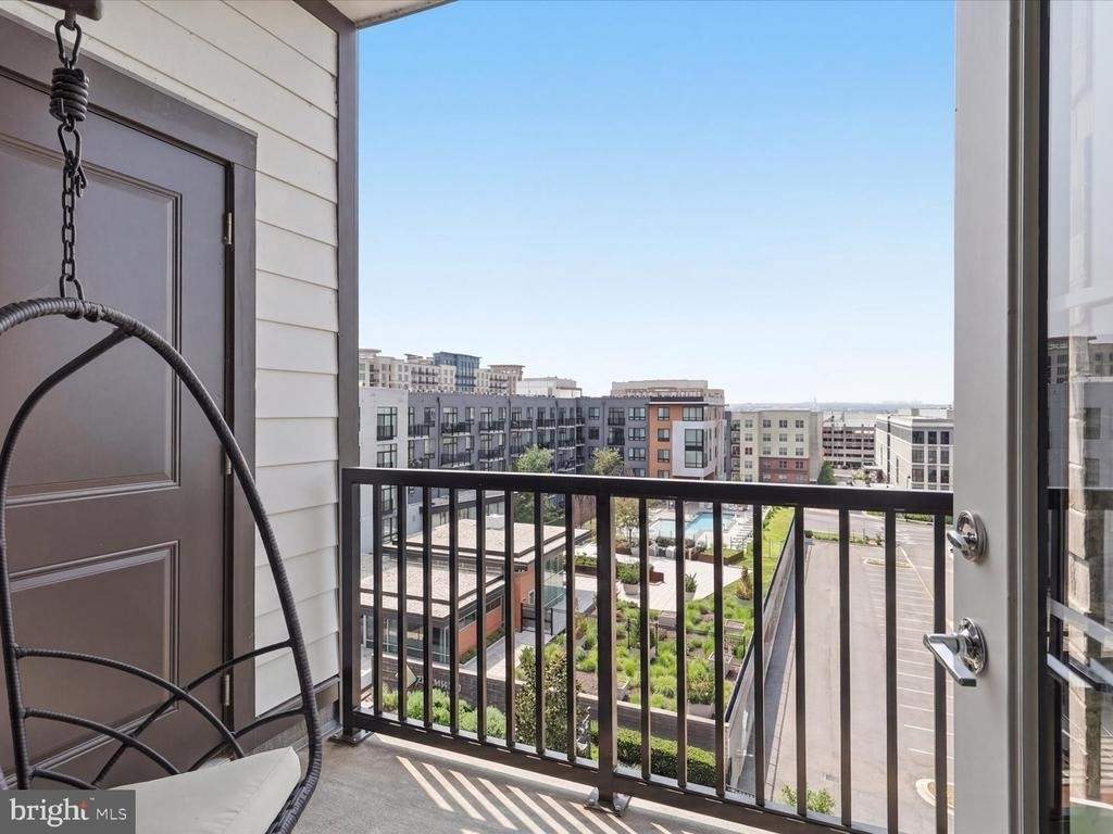 100 Saint Ives Place - Photo 16