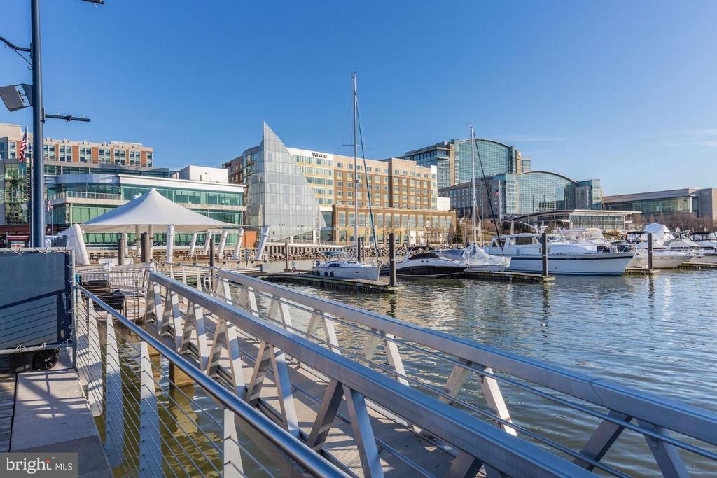 100 Saint Ives Place - Photo 25
