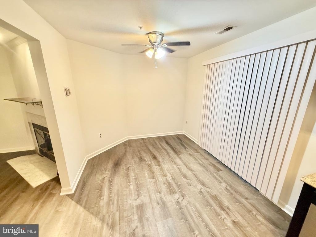 6001 Surrey Square Lane - Photo 10