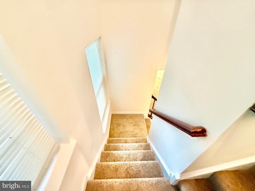 6001 Surrey Square Lane - Photo 30