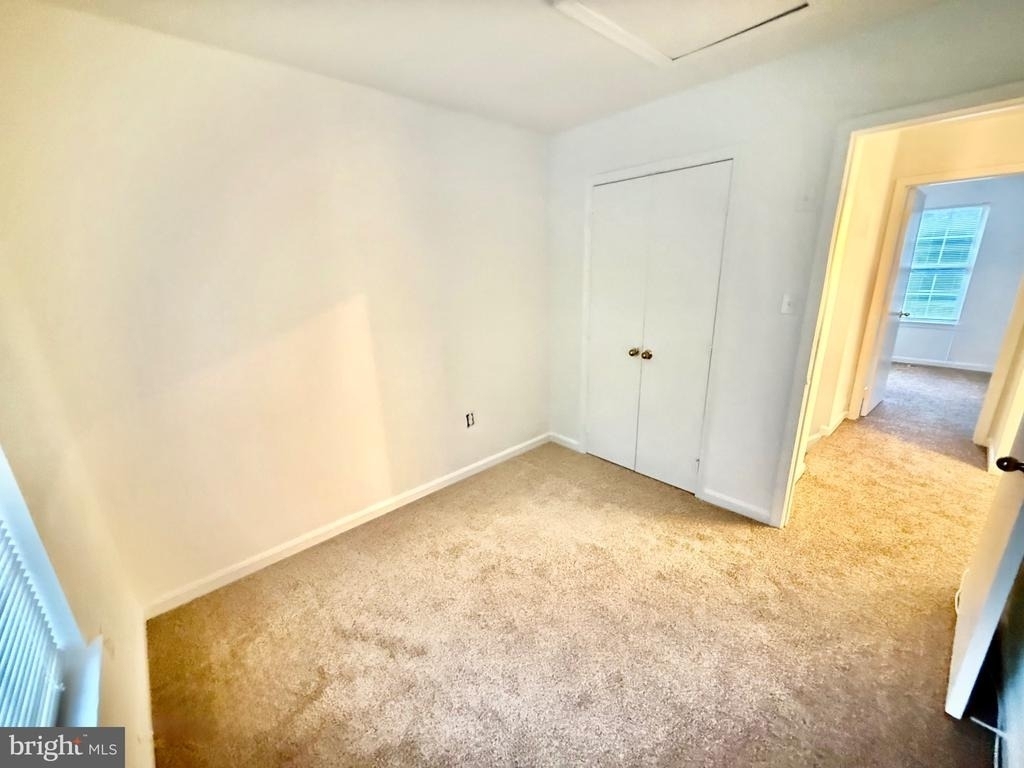 6001 Surrey Square Lane - Photo 27