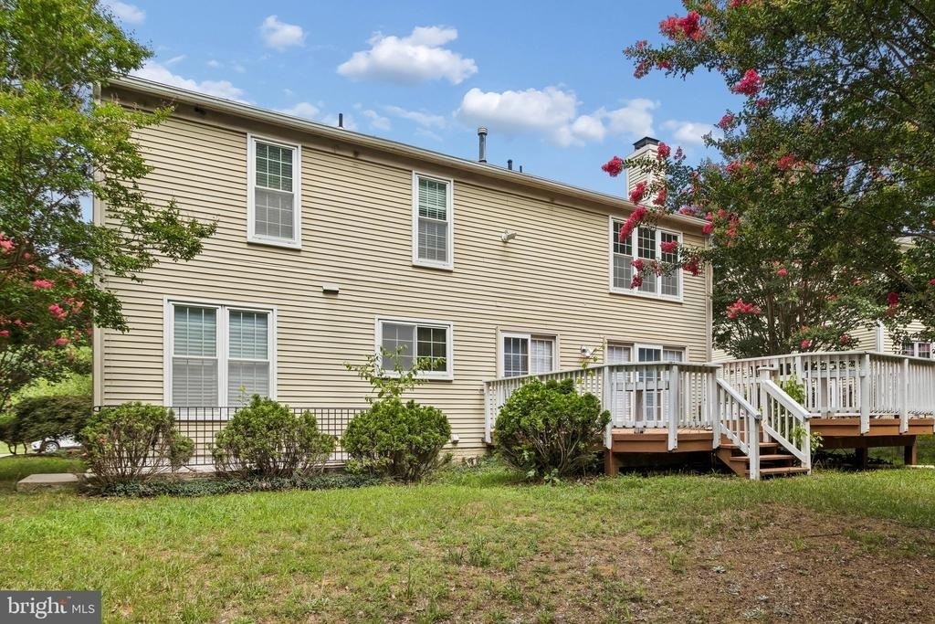 820 Chatsworth Drive - Photo 15