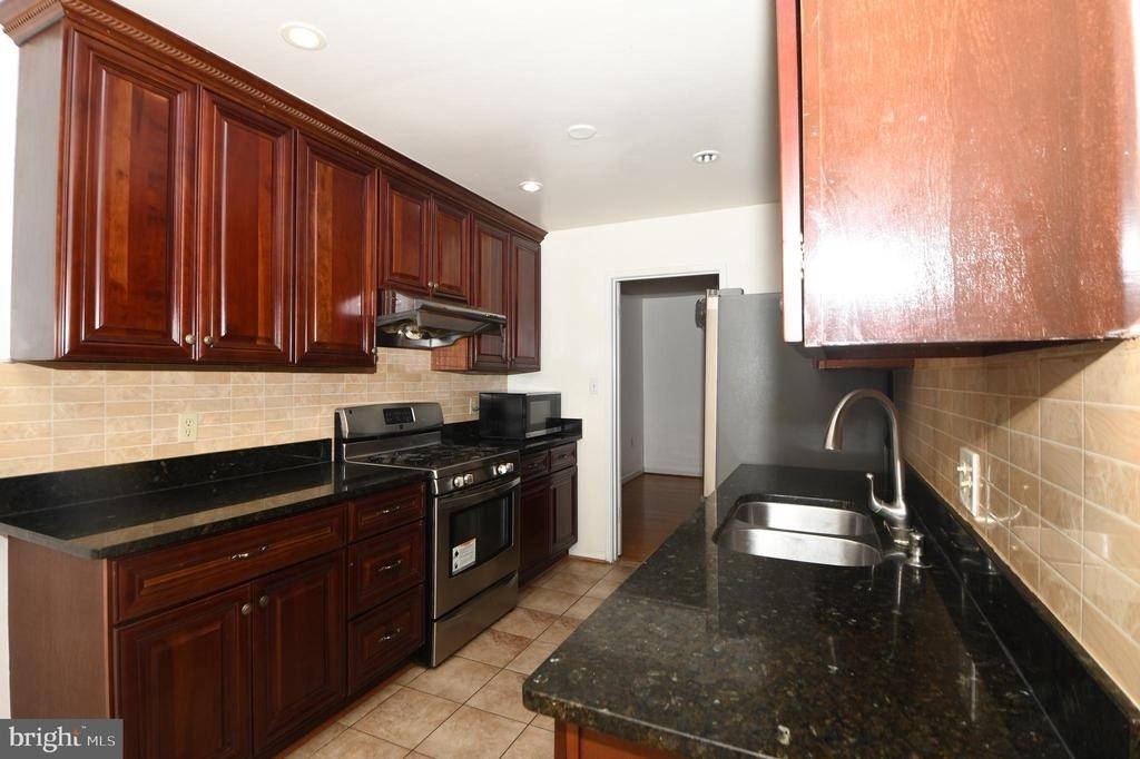 8147 Inverness Ridge Road - Photo 9