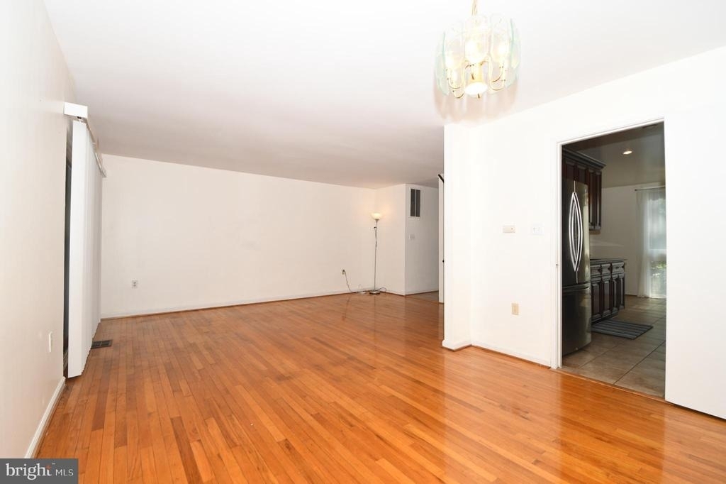 8147 Inverness Ridge Road - Photo 15