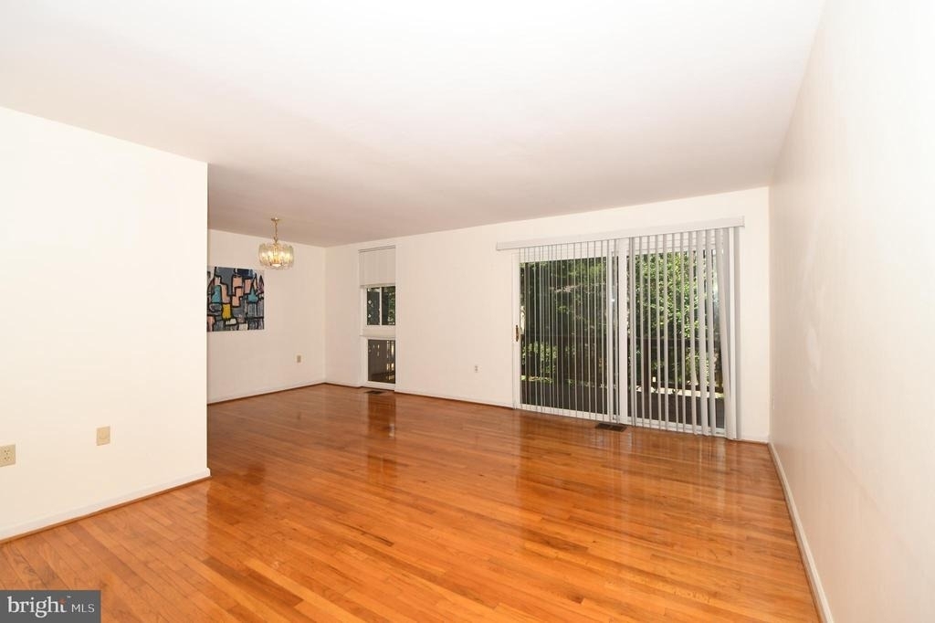 8147 Inverness Ridge Road - Photo 18