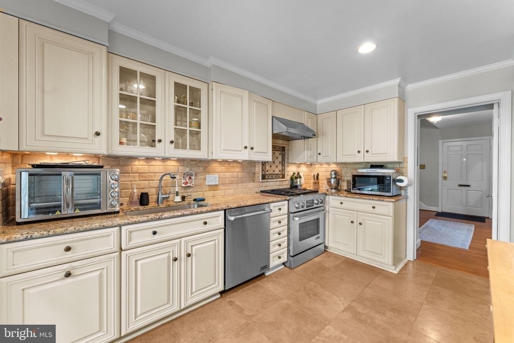5121 Baltan Road - Photo 28