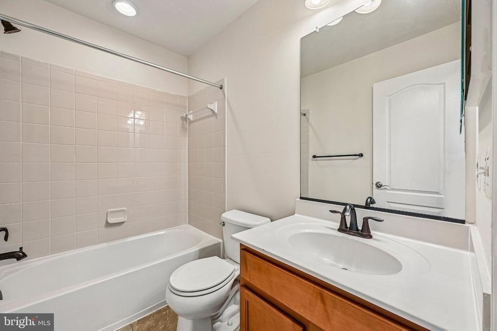 23004 Meadow Mist Road - Photo 32