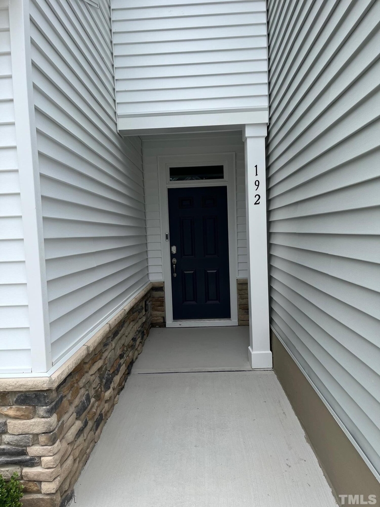 192 Tumbling Rock Way - Photo 2