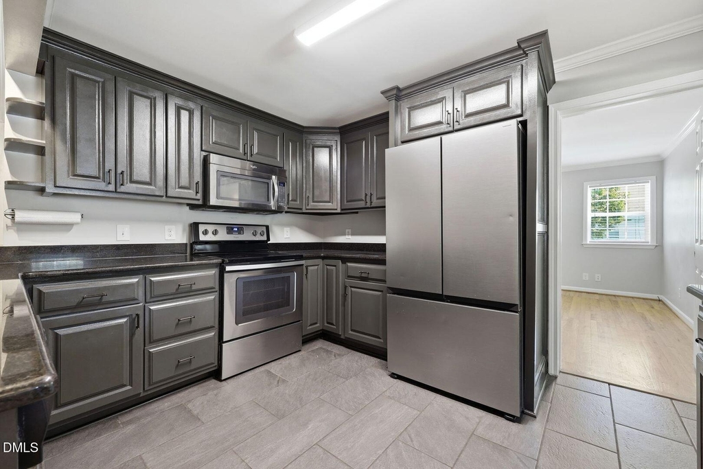 301 N 9th - Photo 8